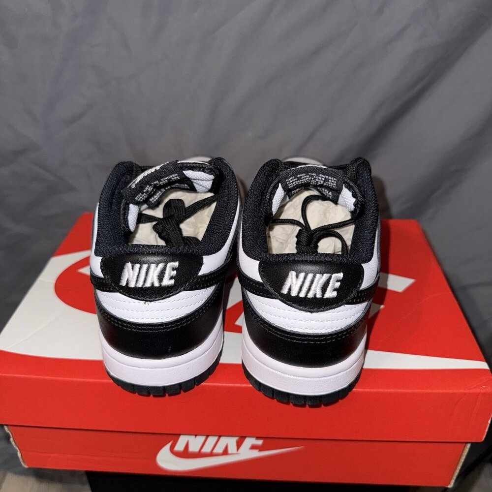 Women's NIKE DUNK LOW -Size 5.5 Black/White/Panda - Sneakers - NEW - Picture 4 of 7